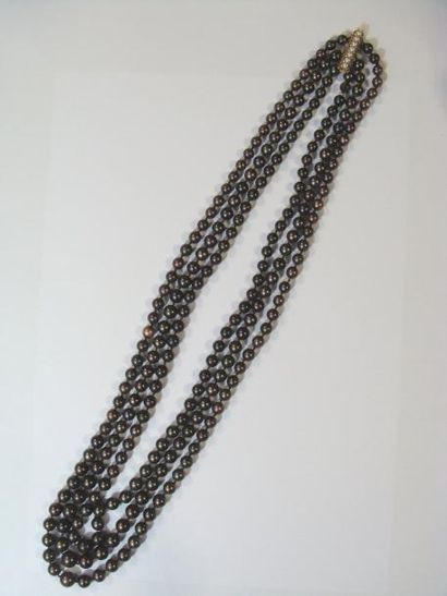 COLLIER trois rangs de perles de culture...