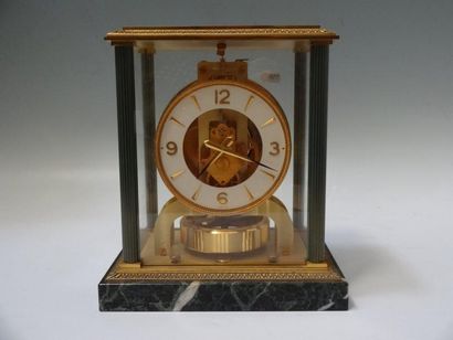 JAEGER-LECOULTRE (Le Coultre & Cie - SWISS)
Pendule...