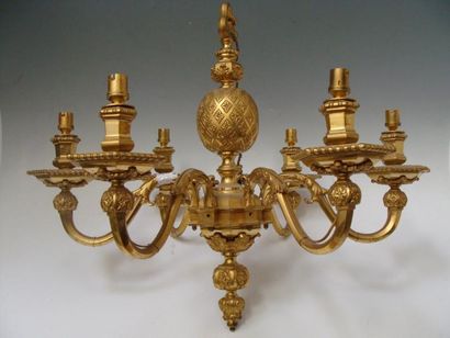LUSTRE à six lumières en bronze finement...