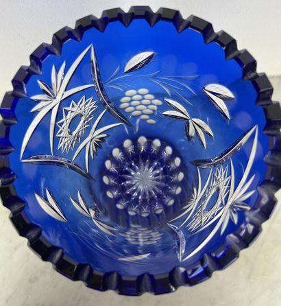 Val Saint-Lambert crystal vase
Cut crystal...