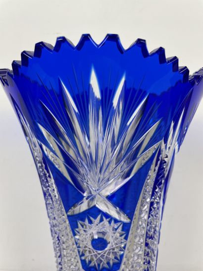 Val Saint-Lambert crystal vase
Cut crystal...
