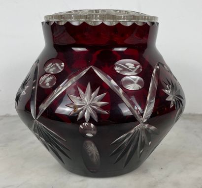 In the taste of Val Saint-Lambert
Cut crystal...