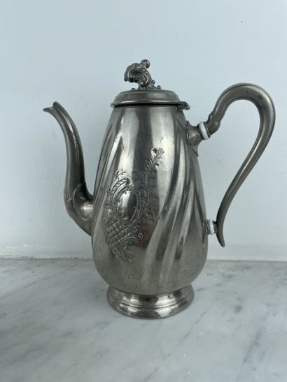 Set of three antique metal pourers - Germany,...