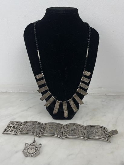 Lot of jewelry with Egyptian and Tuareg decor...