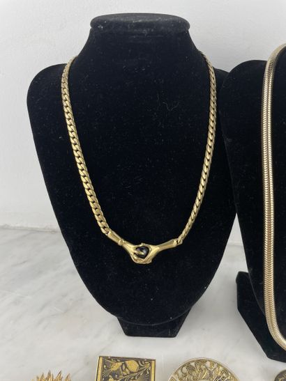 Colorful costume jewelry set - Necklaces,...