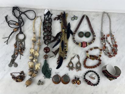 Ethnic-inspired costume jewelry - Necklaces,...