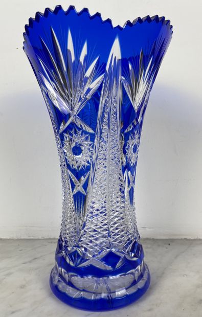 Val Saint-Lambert crystal vase
Cut crystal...