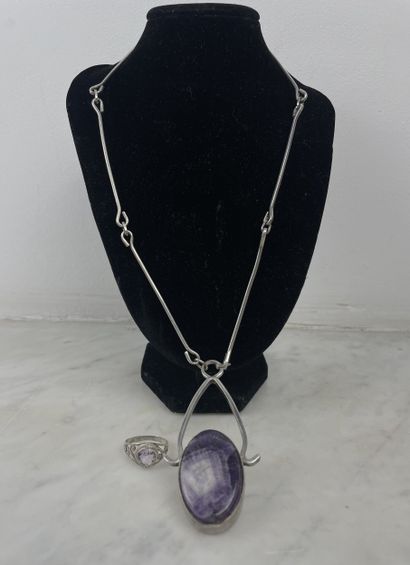 Set in 925‰ and 800‰ silver adorned with...