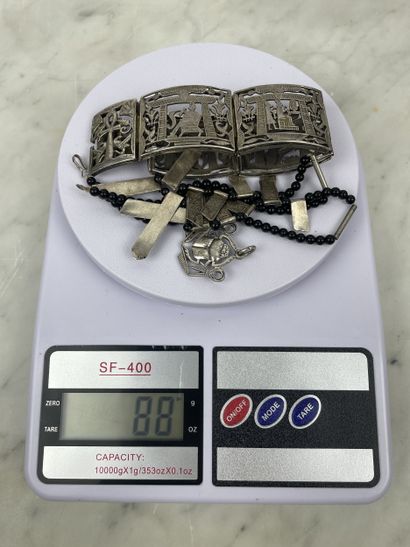 Lot of jewelry with Egyptian and Tuareg decor...