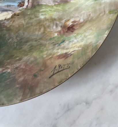 Set of three decorative plates
Hand-painted...