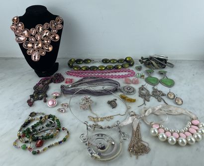 Assorted costume jewelry sets - Necklaces,...