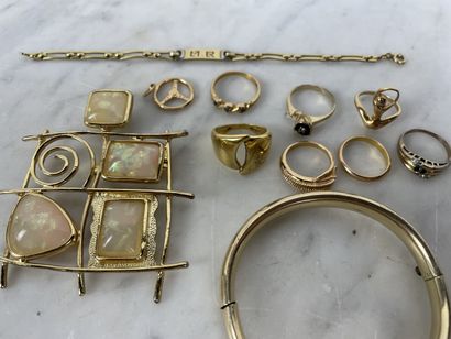 Lot of costume jewelry including gold-plated...