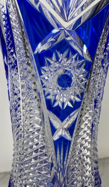 Val Saint-Lambert crystal vase
Cut crystal...