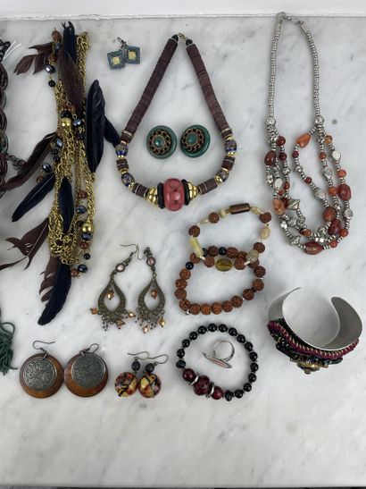 Ethnic-inspired costume jewelry - Necklaces,...