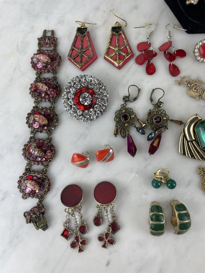 Colorful costume jewelry set - Necklaces,...