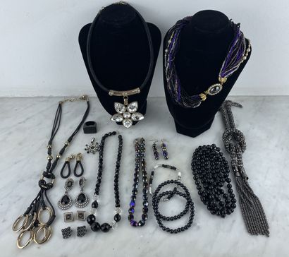 Black and gold costume jewelry set - Kookaï...