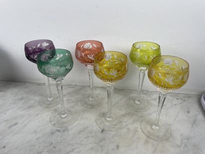 Set of 6 color-lined and overlay-cut crystal...