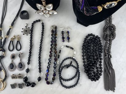 Black and gold costume jewelry set - Kookaï...