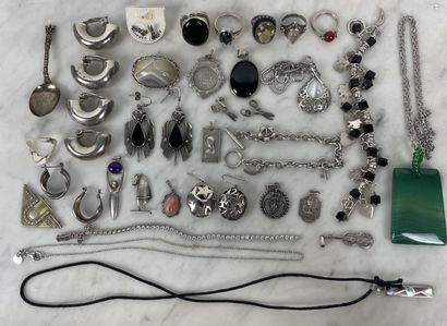 Lot of silver jewelry (800 & 925 hallmarks...