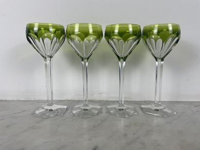 Set of 4 crystal glasses In the Val Saint-Lambert...