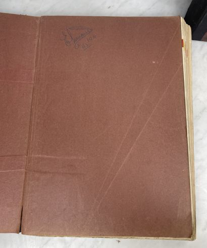 Le Journal de Tintin Cinq volumes reliés...
