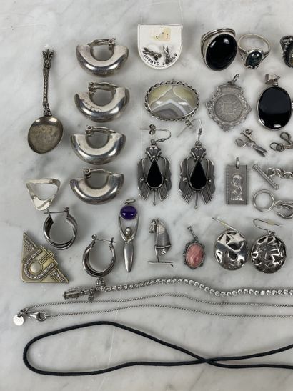 Lot of silver jewelry (800 & 925 hallmarks...