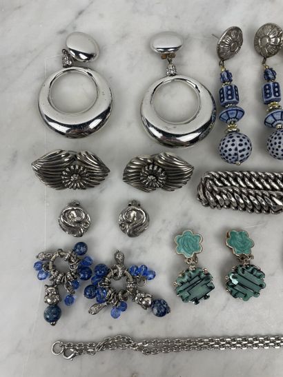 Lot of silver-tone costume jewelry: 7 pairs...