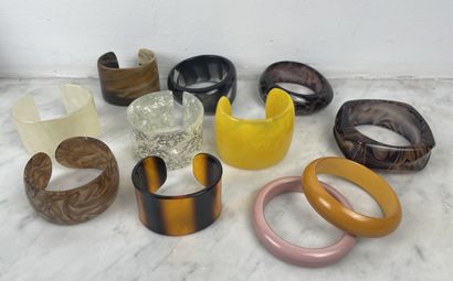Lot of eleven fancy bracelets, 1950-1980....