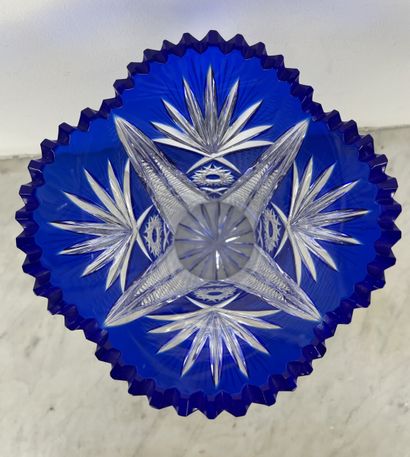 Val Saint-Lambert crystal vase
Cut crystal...