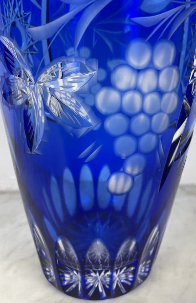 Val Saint-Lambert crystal vase
Cut crystal...