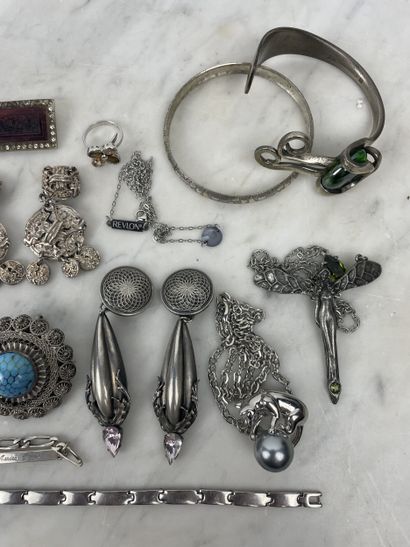 Lot of costume jewelry and silver-plated...