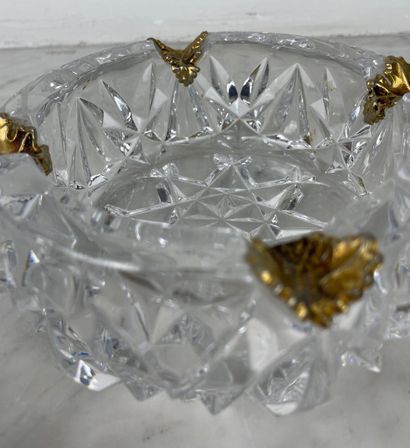 Cut-crystal ashtray 1970s
Circular ashtray...