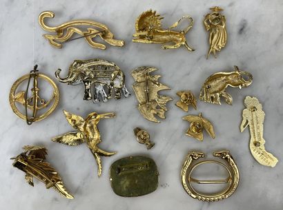 Set of fifteen fancy brooches, gilded and...