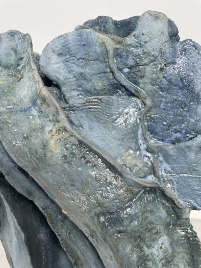 Unidentified ceramist - Large organic sculpture...