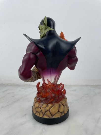 The Super Skrull - Marvel Mini-Bust by Jim...