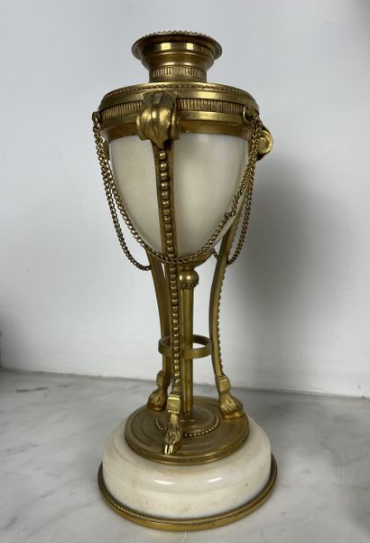 Empire style mantelpiece Portico clock and...