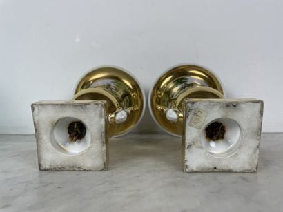 Pair of cornet vases After Sèvres, porcelaine...