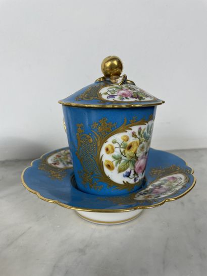 Paris, late 19th - early 20th century - Porcelain...