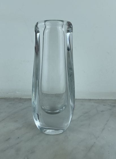 Daum France - Petit vase soliflore en cristal...