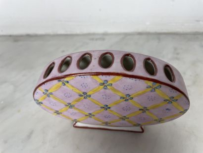 Sèvres/Paris, XIX - XX century - Oval hard-paste...
