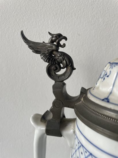 Covered porcelain jug with blue decoration...