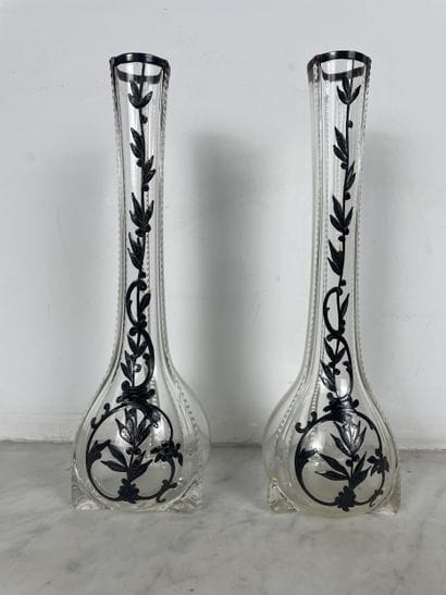 Pair of Art Nouveau soliflor vases in colorless...