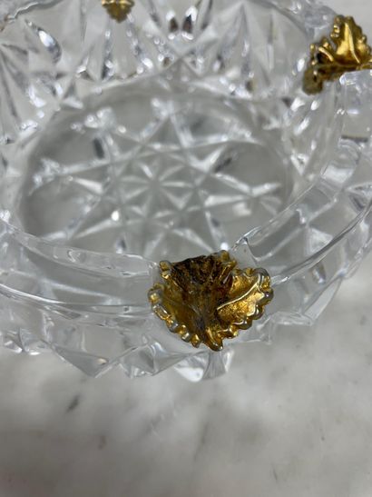 Cut-crystal ashtray 1970s
Circular ashtray...
