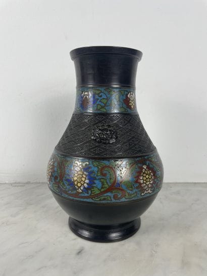 In the taste of China Black patinated metal...