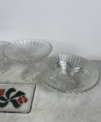 Lot of molded glassware, 20th century: two...