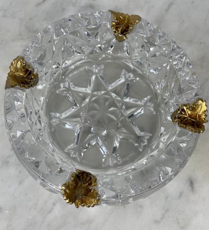 Cut-crystal ashtray 1970s
Circular ashtray...