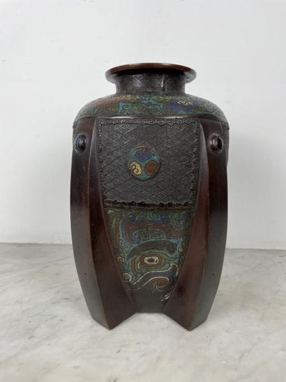 Japan, Meiji period (circa 1880 1900) - Four-lobed...