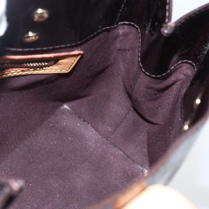 Louis Vuitton Reade
Monogram Vernis patent...