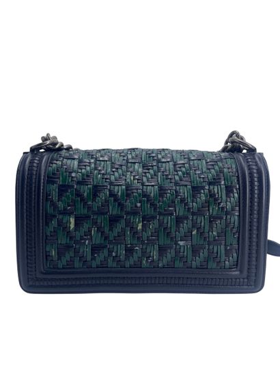 Chanel Boy Tweed Shoulder Bag
Tweed shoulder...