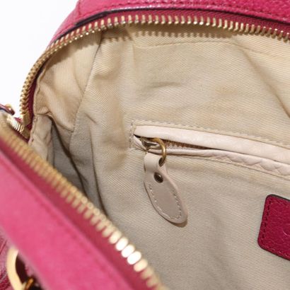 Chloé Paraty Handbag
Quilted leather handbag,...